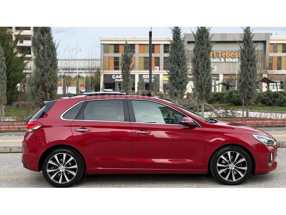 2018 MODEL HYUNDAİ İ30 ELİTE PLUS CAM TAVANLI SERVİS KAYITLI