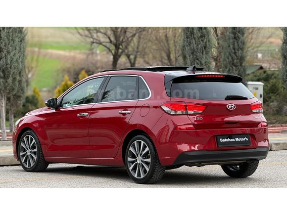2018 MODEL HYUNDAİ İ30 ELİTE PLUS CAM TAVANLI SERVİS KAYITLI