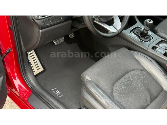2018 MODEL HYUNDAİ İ30 ELİTE PLUS CAM TAVANLI SERVİS KAYITLI