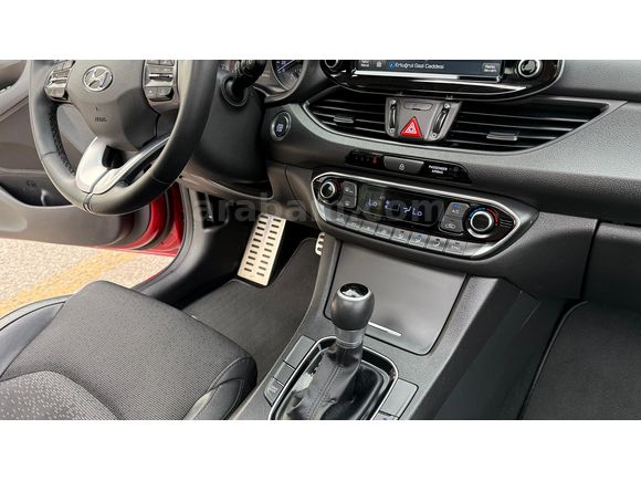 2018 MODEL HYUNDAİ İ30 ELİTE PLUS CAM TAVANLI SERVİS KAYITLI