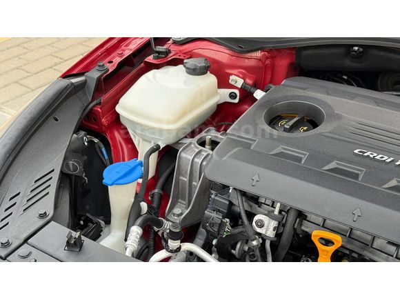2018 MODEL HYUNDAİ İ30 ELİTE PLUS CAM TAVANLI SERVİS KAYITLI