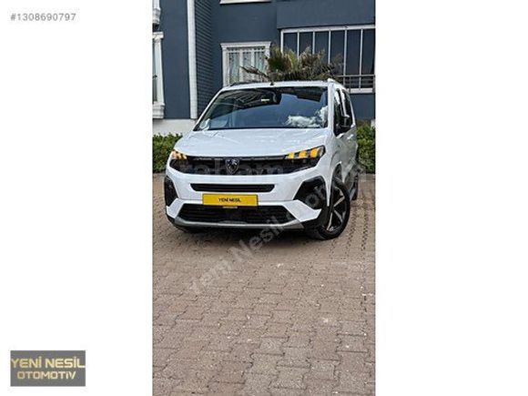 2024 MODEL PEUGEOT RİFTER GT 1.5 BLUEHDI EAT8 E-TOGGLE HATASIZ