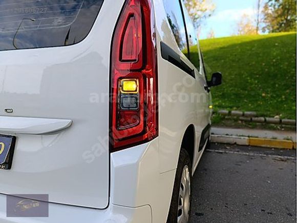 2025 MODEL BOYASIZ DEĞİŞENSİZ OPEL COMBO