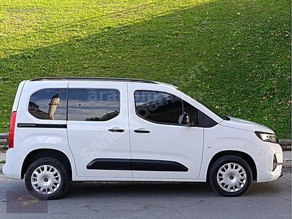 2025 MODEL BOYASIZ DEĞİŞENSİZ OPEL COMBO
