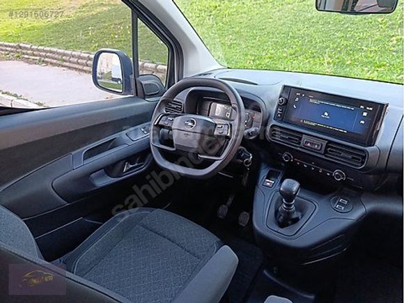 2025 MODEL BOYASIZ DEĞİŞENSİZ OPEL COMBO
