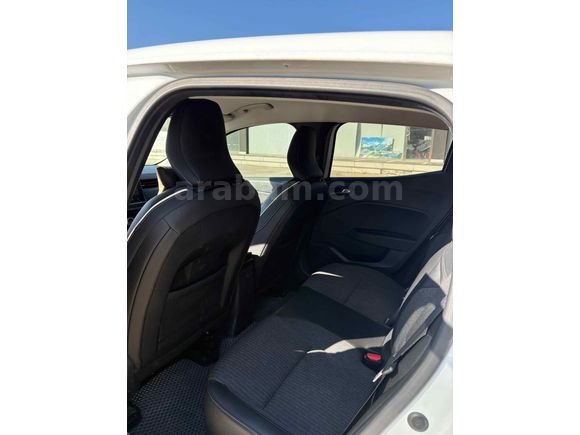 Sahibinden Renault Clio 1.0 TCe Icon 2023 Model 