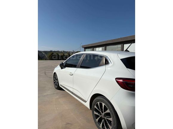 Sahibinden Renault Clio 1.0 TCe Icon 2023 Model 