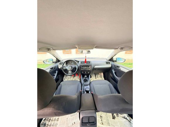 HATASIZ BOYASIZ DEĞIŞENSİZ 2012 MODEL 1.6 TDİ 
