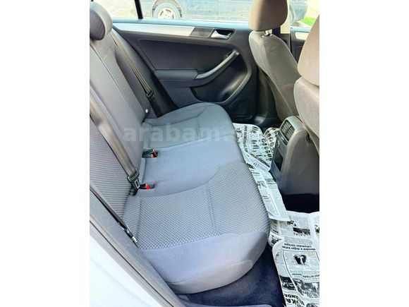 HATASIZ BOYASIZ DEĞIŞENSİZ 2012 MODEL 1.6 TDİ 