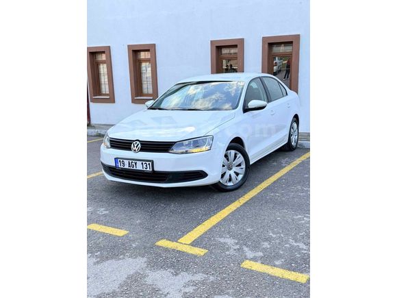 HATASIZ BOYASIZ DEĞIŞENSİZ 2012 MODEL 1.6 TDİ 