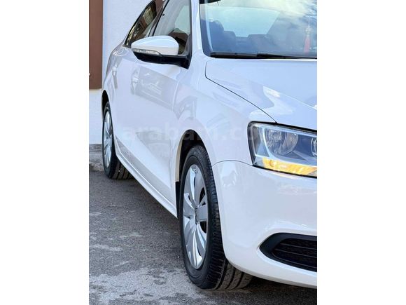 HATASIZ BOYASIZ DEĞIŞENSİZ 2012 MODEL 1.6 TDİ 