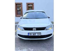 HATASIZ BOYASIZ DEĞIŞENSİZ 2012 MODEL 1.6 TDİ 