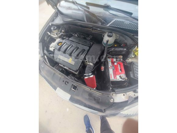 Sahibinden Renault Clio 1.6  16v 107 bg Dynamique 2002 Model 