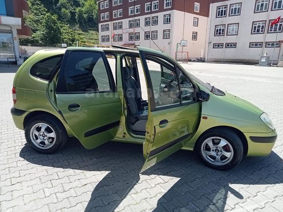 Sahibinden Renault Scenic 1.6 RTE 2000 Model