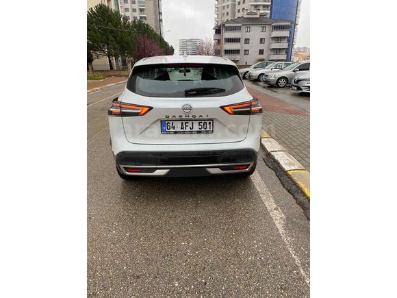 Sahibinden Nissan Qashqai 1.3 DIG-T Design Pack 2025 Model 