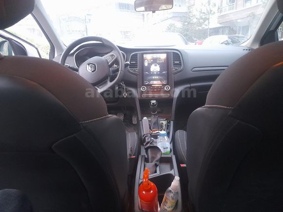 Sahibinden Renault Megane 1.3 TCe Joy 2020 Model