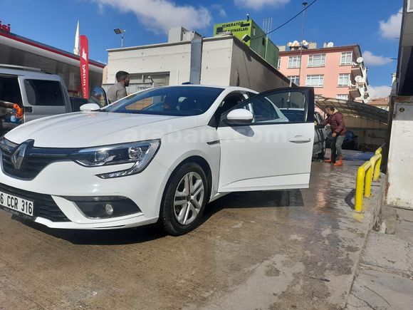 Sahibinden Renault Megane 1.3 TCe Joy 2020 Model
