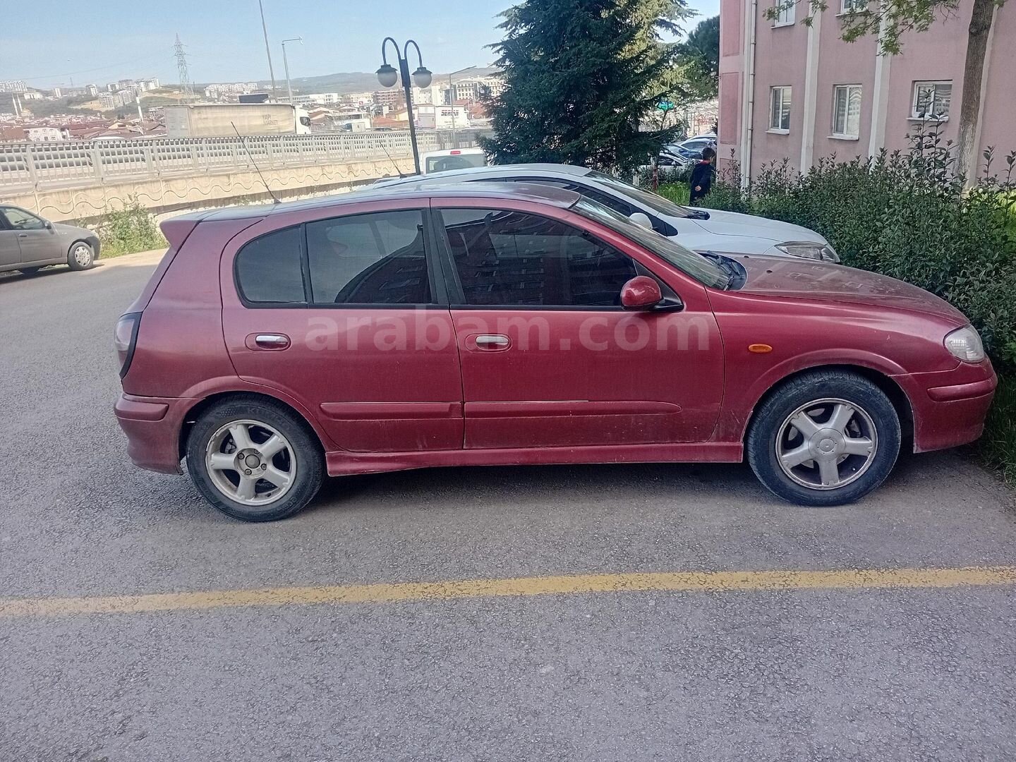 Sahibinden Nissan Almera 1.5 Luxury 2001 Model Kocaeli 227.000 km Bordo 2
