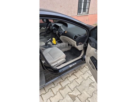 Sahibinden Honda Civic 1.6i VTEC ECO Elegance 2012 Model