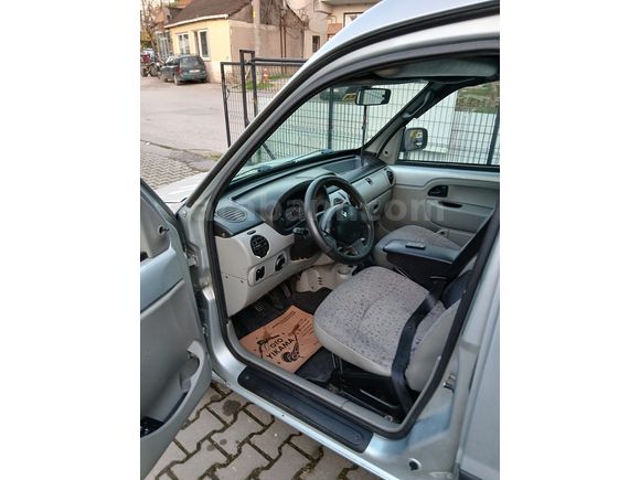 Sahibinden Renault Kangoo Multix 1.5 dCi Authentique 2006 Model 
