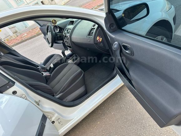 Sahibinden Renault Megane 1.6 Authentique 2004 Model