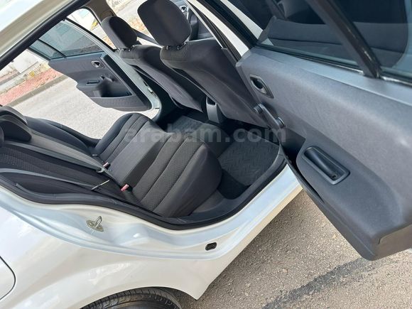 Sahibinden Renault Megane 1.6 Authentique 2004 Model