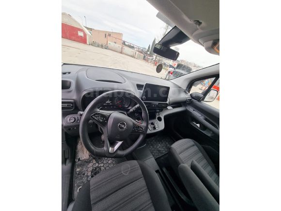 Sahibinden Opel Combo 1.5 CDTI Edition 2024 Model  42.000 km Beyaz