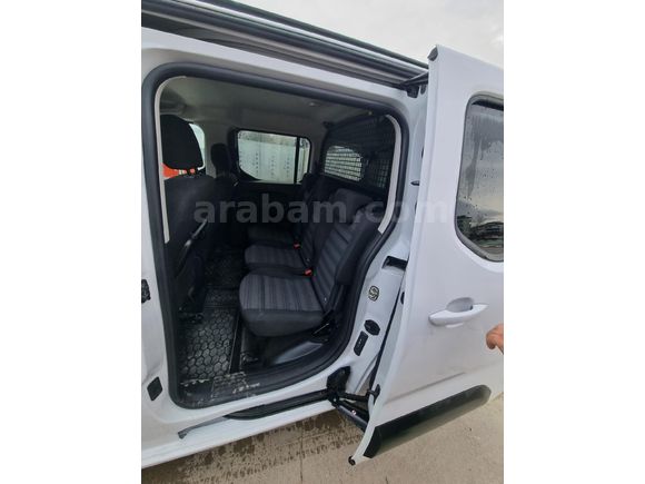 Sahibinden Opel Combo 1.5 CDTI Edition 2024 Model  42.000 km Beyaz