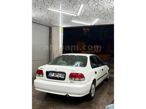 Sahibinden Honda Civic 1.4 i S 2000 Model