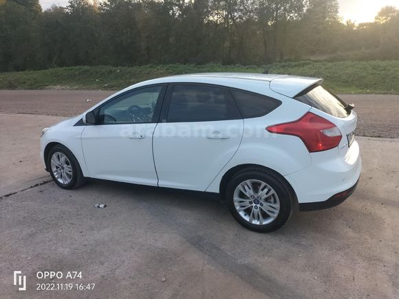 Ford Focus 1.6 TDCi Style 2012 Model