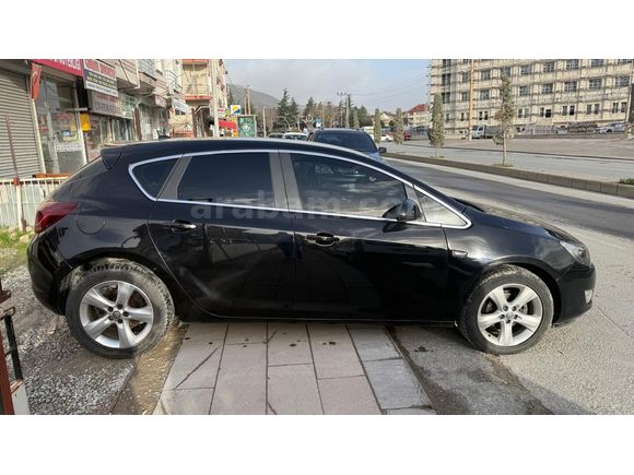 Galeriden Opel Astra 1.3 CDTI Edition 2010 Model Konya