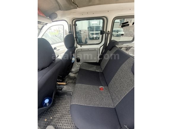 HUSUSİ OTOMOBİL RUHSATLI KLİMALI KANGOO 1.5 DİZEL AİLE ARACI