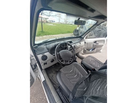 HUSUSİ OTOMOBİL RUHSATLI KLİMALI KANGOO 1.5 DİZEL AİLE ARACI