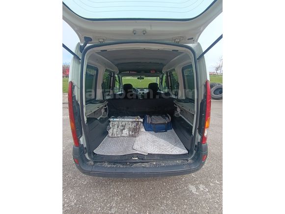 HUSUSİ OTOMOBİL RUHSATLI KLİMALI KANGOO 1.5 DİZEL AİLE ARACI