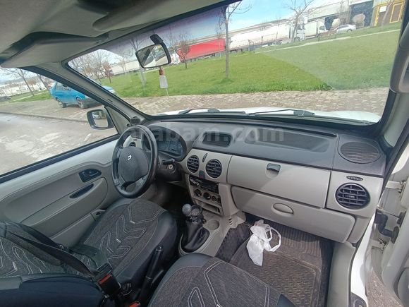HUSUSİ OTOMOBİL RUHSATLI KLİMALI KANGOO 1.5 DİZEL AİLE ARACI
