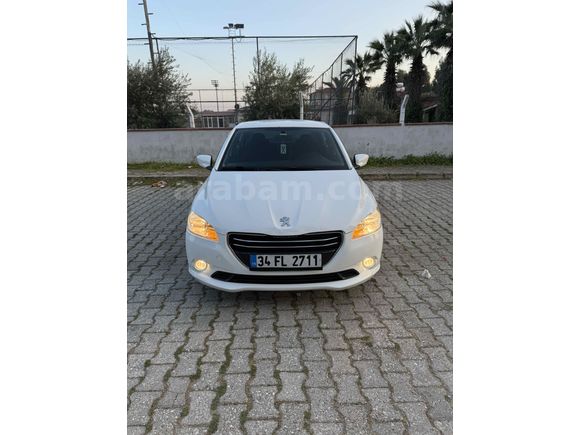Değişensiz Boyasız Tramersiz  140 binde 1.6 HDI ALLURE