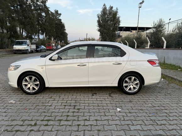 Değişensiz Boyasız Tramersiz  140 binde 1.6 HDI ALLURE