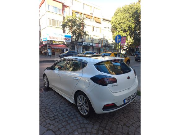 Sahibinden Kia Ceed 1.6 CRDi Concept Plus 2015 Model