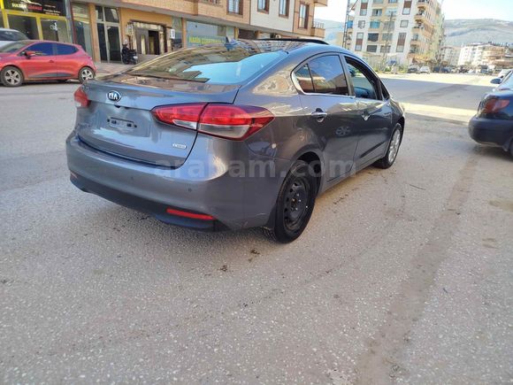 Sahibinden Kia Cerato 1.6 CRDi Concept Plus 2017 Model 