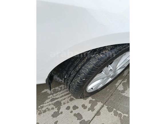 Sahibinden Toyota Auris 1.4 D-4D Active Skypack 2013 Model