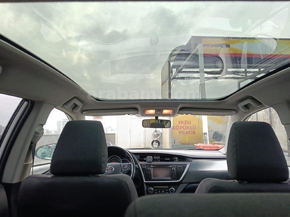 Sahibinden Toyota Auris 1.4 D-4D Active Skypack 2013 Model