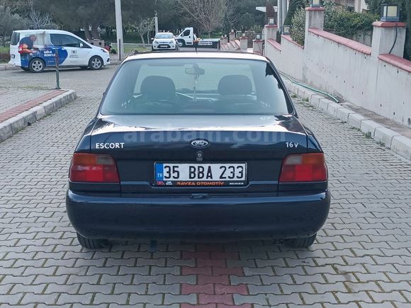 Klimalı, Hidrolik Direksiyonlu 2000 Model Ford Escort