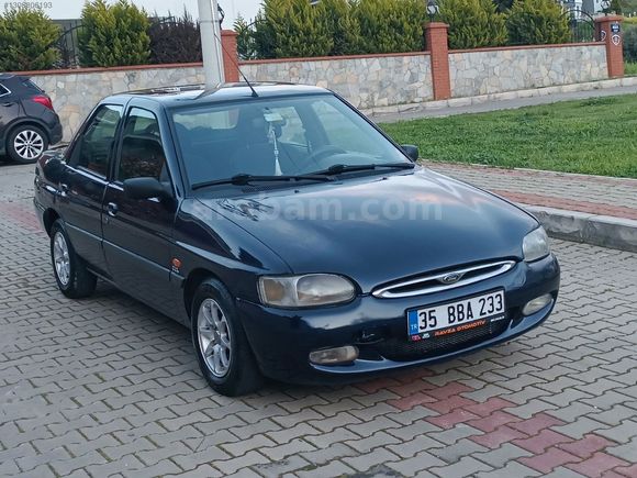 Klimalı, Hidrolik Direksiyonlu 2000 Model Ford Escort