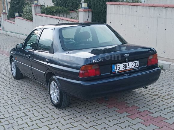 Klimalı, Hidrolik Direksiyonlu 2000 Model Ford Escort