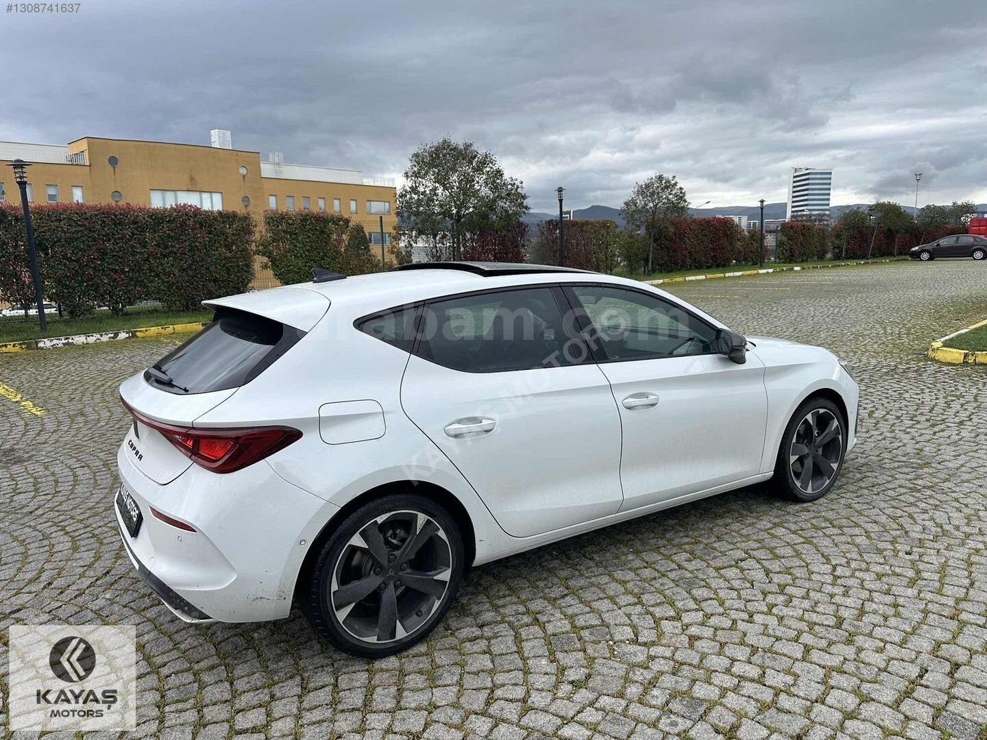 Galeriden Cupra Leon 1.5 eTSI Standart 2023 Model Bursa 31.500 km Beyaz 5