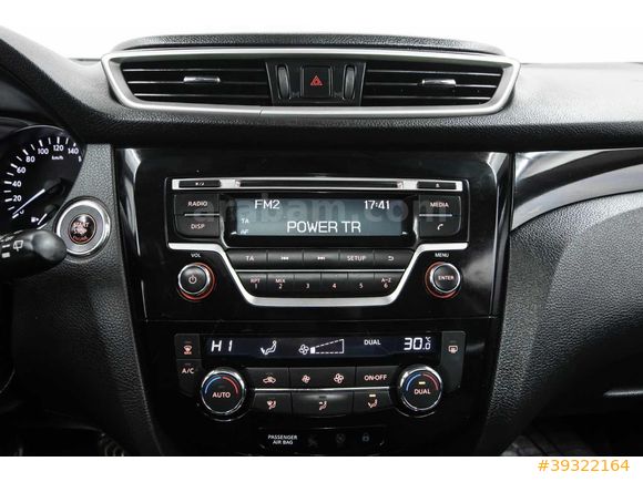 BAKIMLI 2017 Qashqai 1.2 DIG-T Sky Pack CAMTAVAN 86 BİNKM