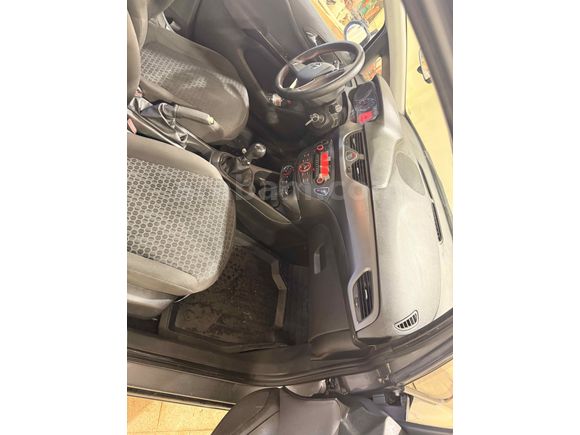 Sahibinden Opel Corsa 1.2 Essentia 2015 Model 