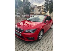 İLK SAHİBİNDEN|EN FULL PAKET| DÜŞÜK KM | YAKIT CİMRİSİ | AİLE ARABASI SEAT LEON
