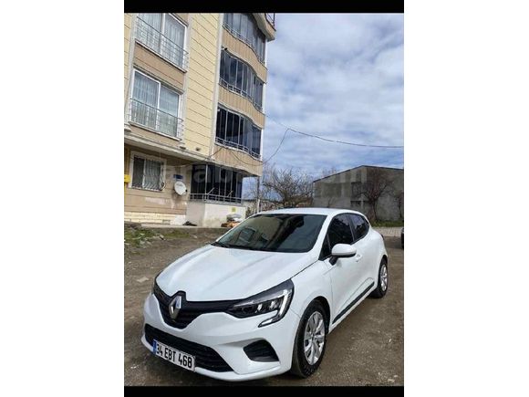 Sahibinden Renault Clio 1.0 TCe Joy otomatik 2021 Model  164000 km Beyaz