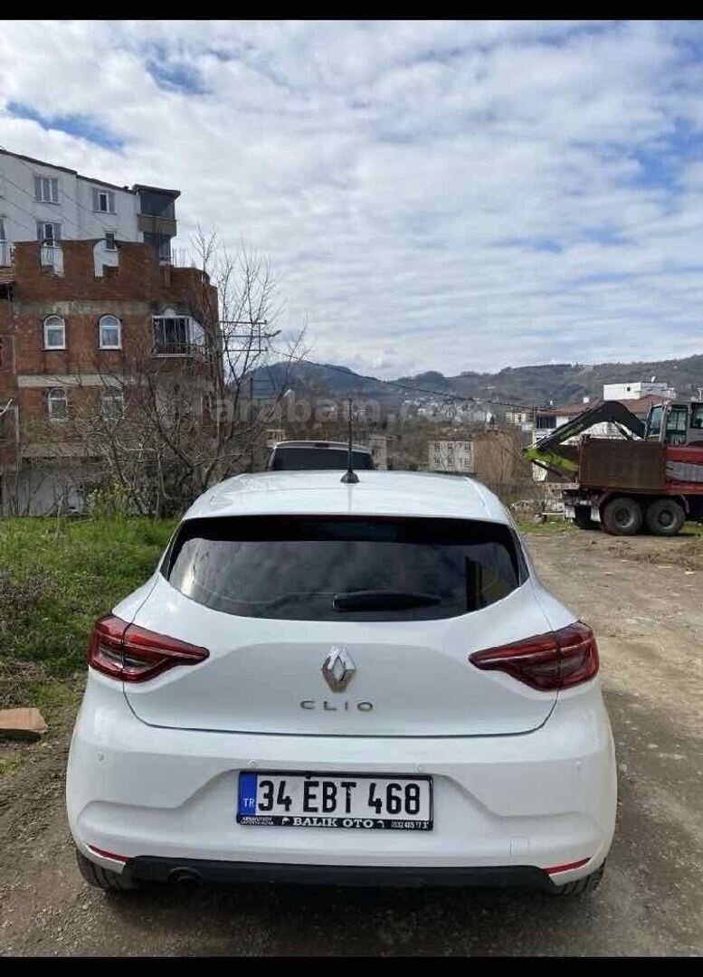 Sahibinden Renault Clio 1.0 TCe Joy 2021 Model İstanbul 174.000 km Beyaz 2